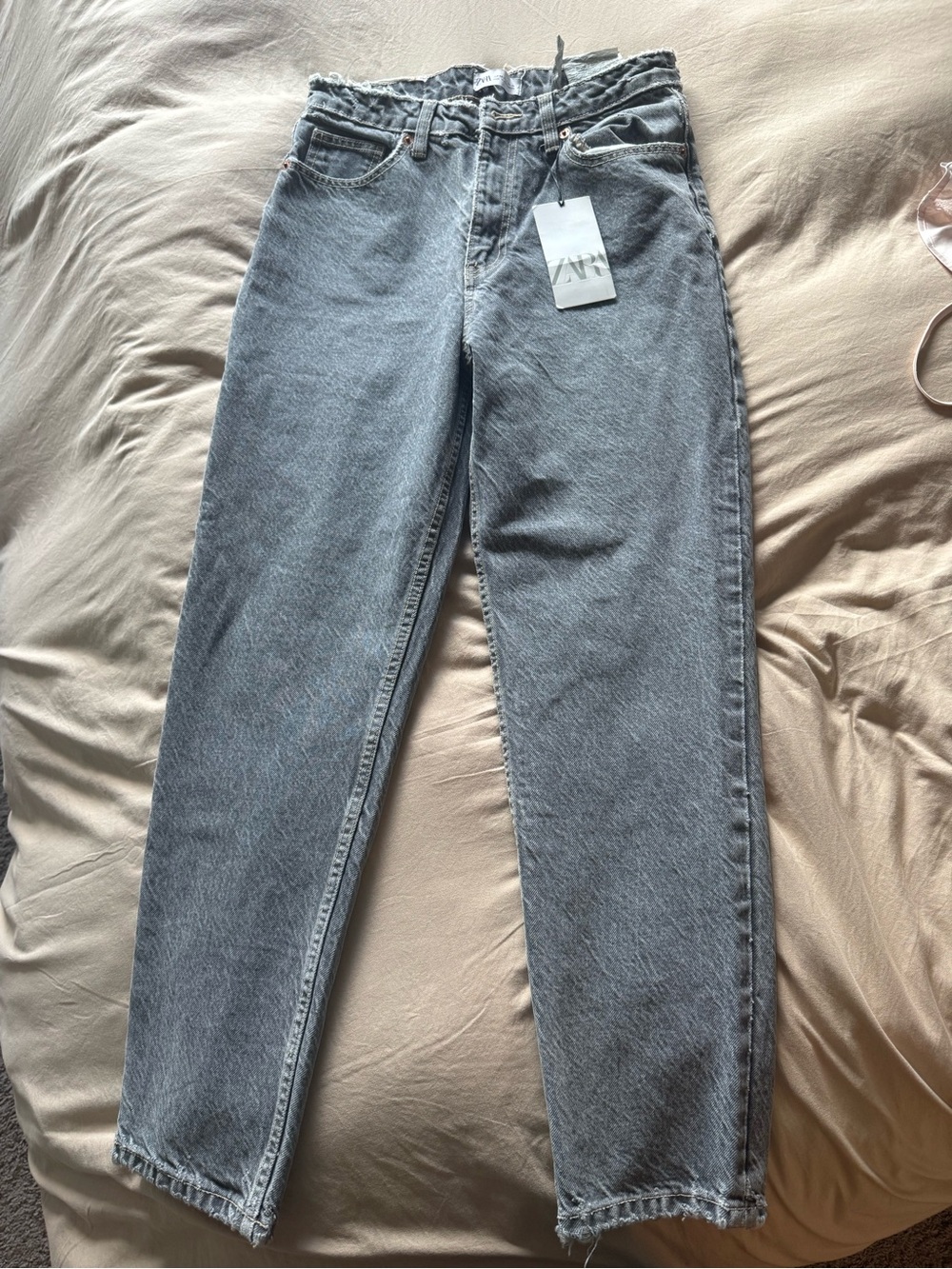 Zara High-Rise Straight Jeans in Light Gray Wash